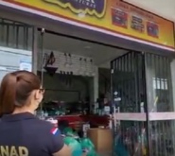 A Utranza Py: Allanan escribanía y comercio en MRA - Paraguay.com