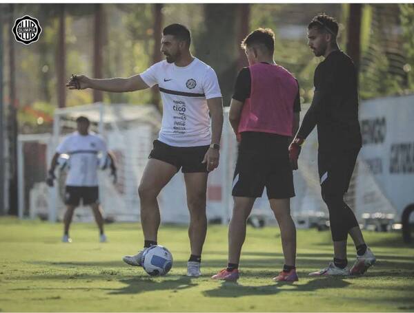 Crónica / El técnico que no pierde la fe