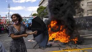 Argentina | La Cámara de Diputados aprueba el acuerdo con el FMI en medio de disturbios