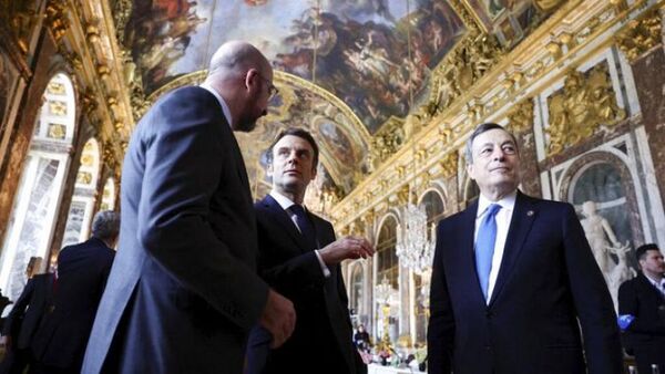 La Unión Europea respalda la entrada de Ucrania en el bloque, pero niega su inclusión inmediata