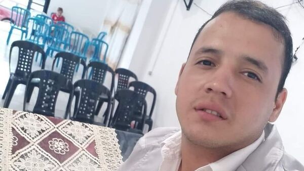 Detienen a pastor tras asaltar un local de celulares