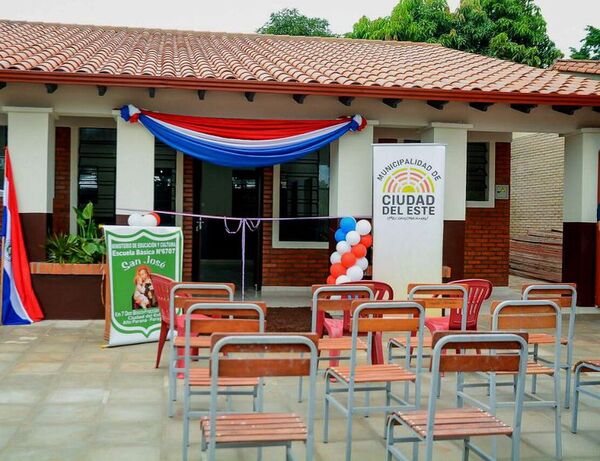 Fonacide: Inauguran aulas en dos escuelas de CDE - ABC en el Este - ABC Color