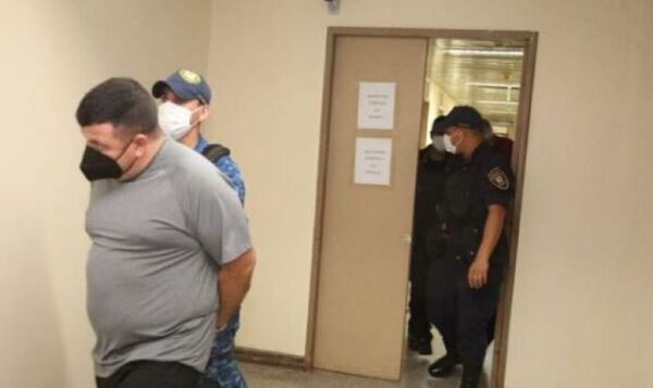 Confirman prisión para policía que modificó la orden de captura de un presunto narco