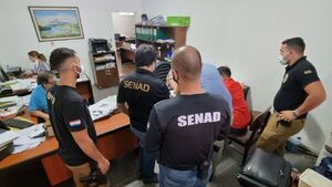 Fiscalía allana una ferretería y una escribanía vinculadas al clan Insfrán