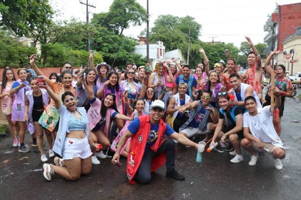 Universidad Nacional de Asunción recibió a 74 nuevos estudiantes en área de salud