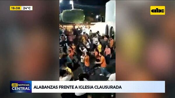 Alabanzas frente a Iglesia clausurada - ABC Noticias - ABC Color