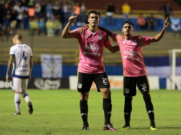 Tacuary se quedó con el clásico barriojarense - APF