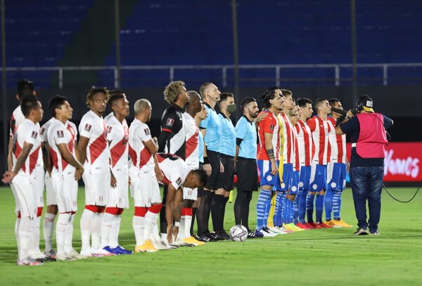 Perú anuncia 29 convocados para la última 'batalla' ante Paraguay