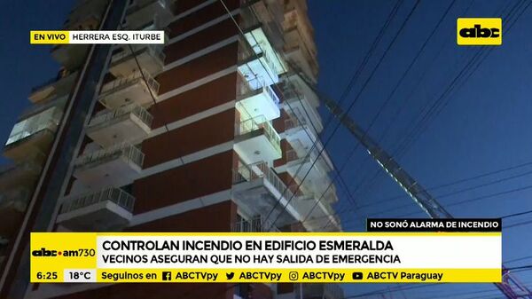Evacuan edificio del microcentro tras incendio en el subsuelo - ABC Noticias - ABC Color