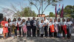 Libro “Poncho Para’i de 60 listas”, otro legado de las maestras artesanas de Piribebuy - .::Agencia IP::.