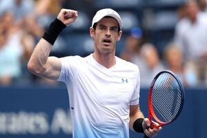 Diario HOY | Andy Murray celebra su victoria 700