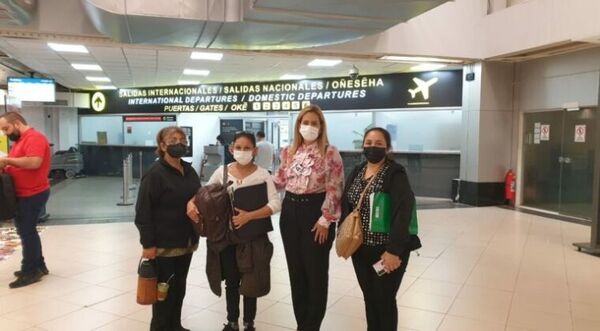 Madre de paraguayo desaparecido en Cancún viajó hoy a México