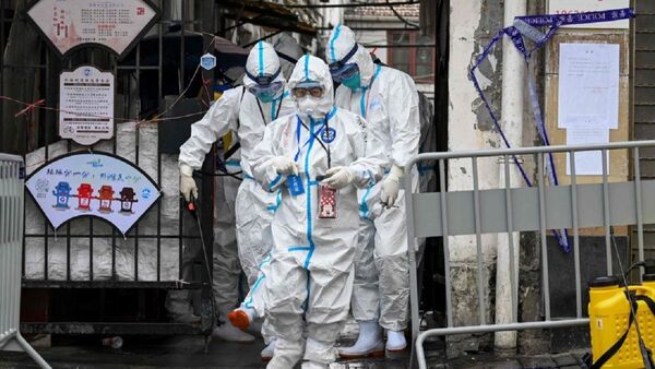 China aprueba test de antígenos en medio de rebrotes por todo el país