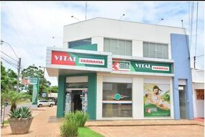 Solitario sujeto hurtó dinero en efectivo de una farmacia en el barrio Guaraní - Radio Imperio