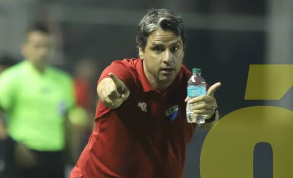 Crónica / ¡Bomba! Rajaron al "Rorro" López de Nacional