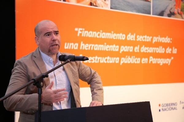 Hacienda participó en foro internacional sobre energía e infraestructura - .::Agencia IP::.