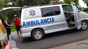 Crónica / [Video] ¡De película! interceptan ambulancia y acribillan al paciente
