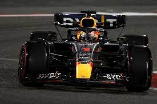 Verstappen cierra los test con el mejor tiempo