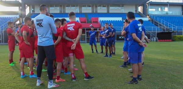 Tras la salida de López, Nacional confirmó a Carlos Bonet como nuevo entrenador
