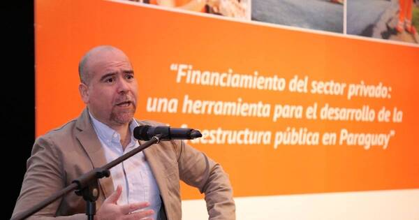 La Nación / Hacienda participó de foro internacional