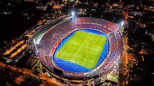 ¡La gran fiesta del súperclásico a estadio lleno!