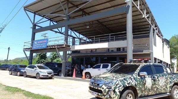 Minibús mata a un policía y chofer se da a la fuga en Bella Vista Norte - Noticiero Paraguay