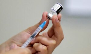 Diario HOY | La cuarta dosis de la vacuna anti-covid