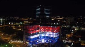 Por segunda vez, iluminan el edificio Costanera Shopping de Encarnación