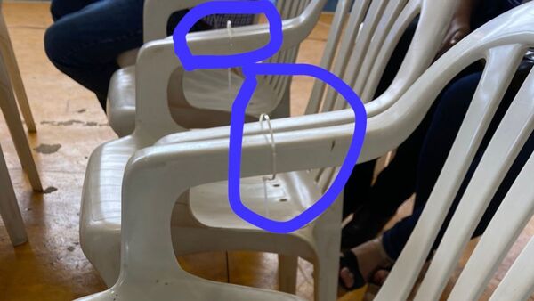 ¿Ya no volarán sillas? Aseguraron asientos en convención liberal