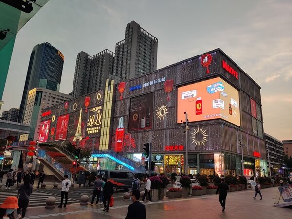 China confina la ciudad de Shenzhen, de 17 millones de habitantes
