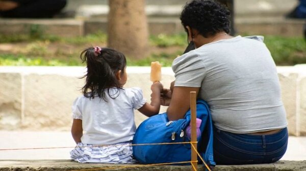 Papá debe casi G. 200 millones por prestación alimentaria | Noticias Paraguay