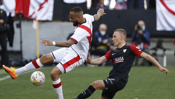 El Sevilla se atasca en Vallecas