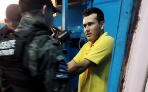 Requisan celular en celda de un interno de CDE