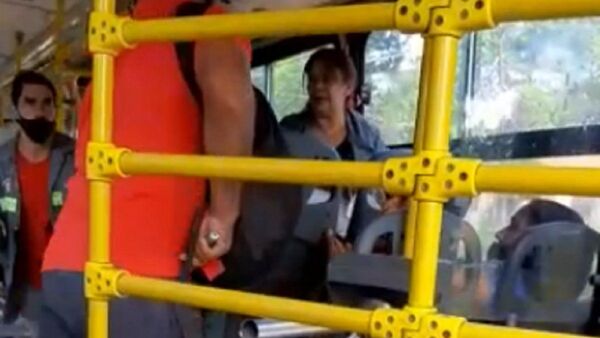 Pasajeros se atacan a puñaladas en un colectivo en Itá