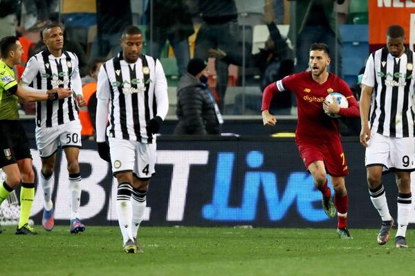 Roma rescata un punto en el descuento - Fútbol Internacional - ABC Color
