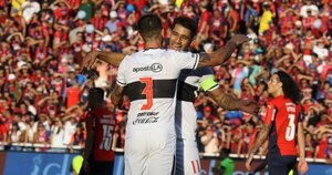 Olimpia ya gana en la Nueva Olla con gol de Alejandro Silva