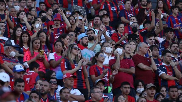 Hermoso marco para el superclásico