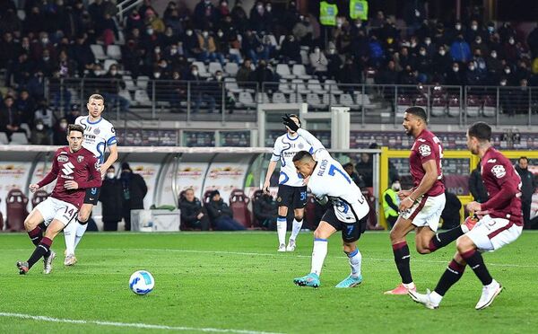 Inter salva un punto ante Torino en la Serie A - Fútbol - ABC Color