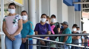 Diario HOY | Aconsejan continuar con el uso del tapabocas para evitar repunte de casos