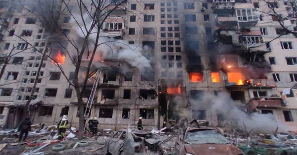 La Nación / Ucrania: una veintena de muertos dejan ataques a Kiev y Donetsk