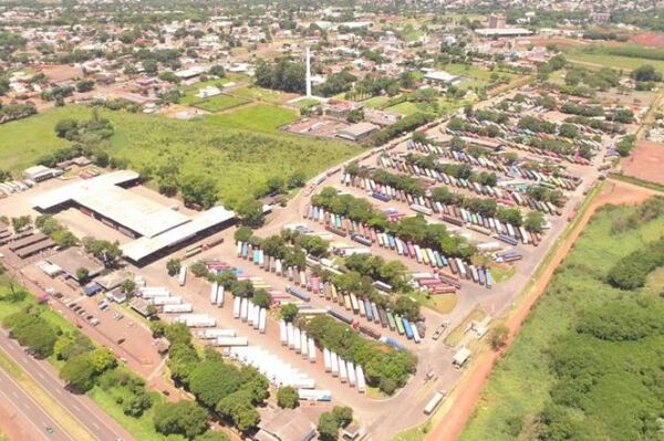 “Operación Padrón” deja varados a unos 2.500 camiones en la frontera