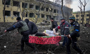 Mujer embarazada y su bebé símbolos del salvaje ataque ruso contra la maternidad en Mariupol - OviedoPress