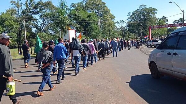Camioneros y organizaciones campesinas bloquean ruta en Canindeyú - Nacionales - ABC Color