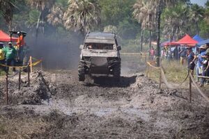 Se cumplio la segunda fecha del Campeonato Nacional de Todoterreno 4x4 en el Bajo Chaco