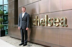 Premier League descalifica a Román Abramovich como dueño del Chelsea - 1000 Noticias