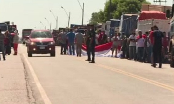 Camioneros disconformes con propuesta del gobierno - SNT