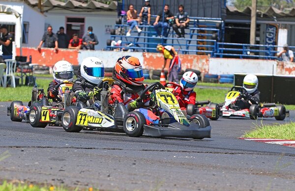Jornada con muchas emociones en el Karting Club Paraguayo