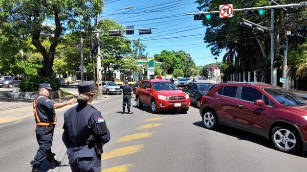 Múltiples manifestaciones en todo el país contra la suba del combustible - Nacionales - ABC Color
