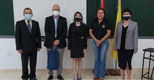 Egresan seis nuevos profesionales de la FAFI-UNE - La Clave