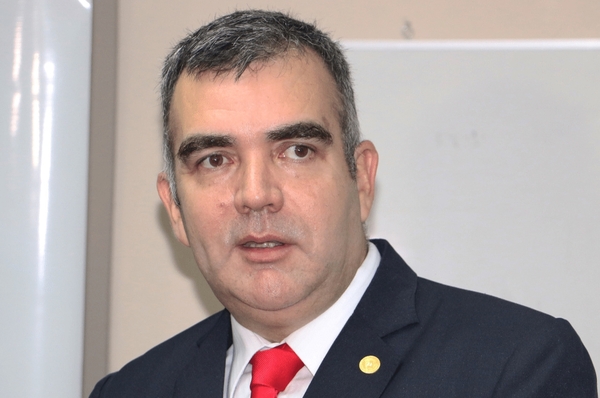 Ricardo Zárate asumió como ministro del MEC - Megacadena — Últimas Noticias de Paraguay